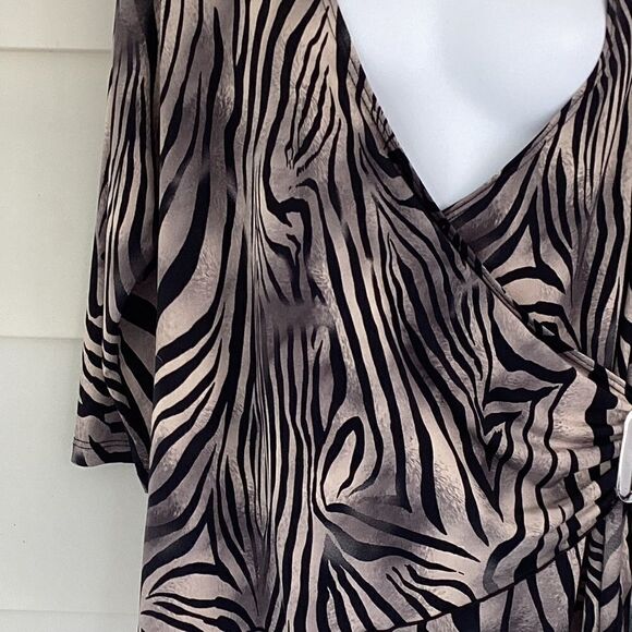 Vintage Gemma cross front blouse.  0224 - Picture 3 of 7